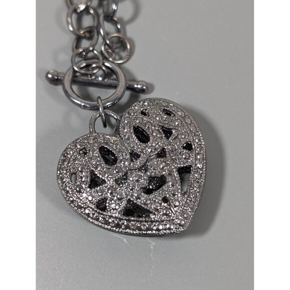 Retro Puffy Heart Open Metal Work Toggle Necklace Gray Metallic 18" - Picture 4 of 8